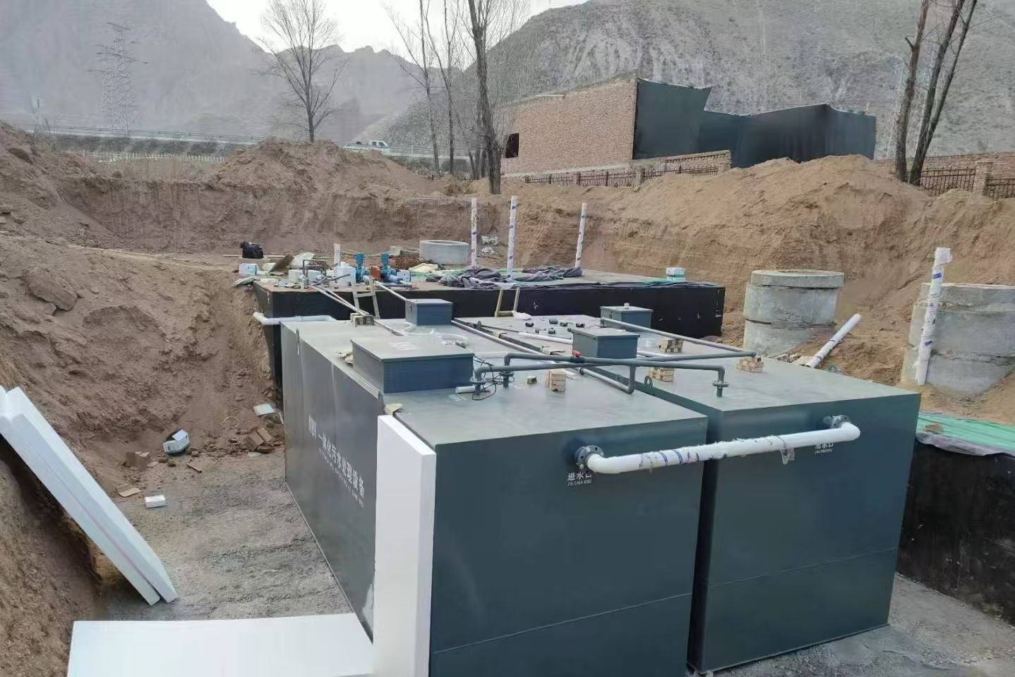 龙湖一体化污水处理设备